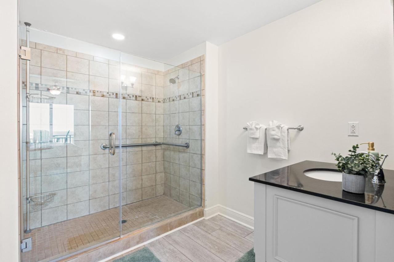 Sterling Breeze 1507 Holiday home